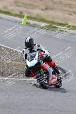 media/Mar-05-2023-TrackXperience (Sun) [[a95d40e56a]]/Group 2/session 2 turn 4/